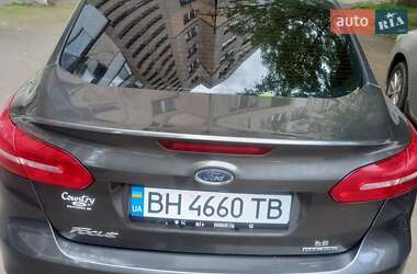 Седан Ford Focus 2015 в 