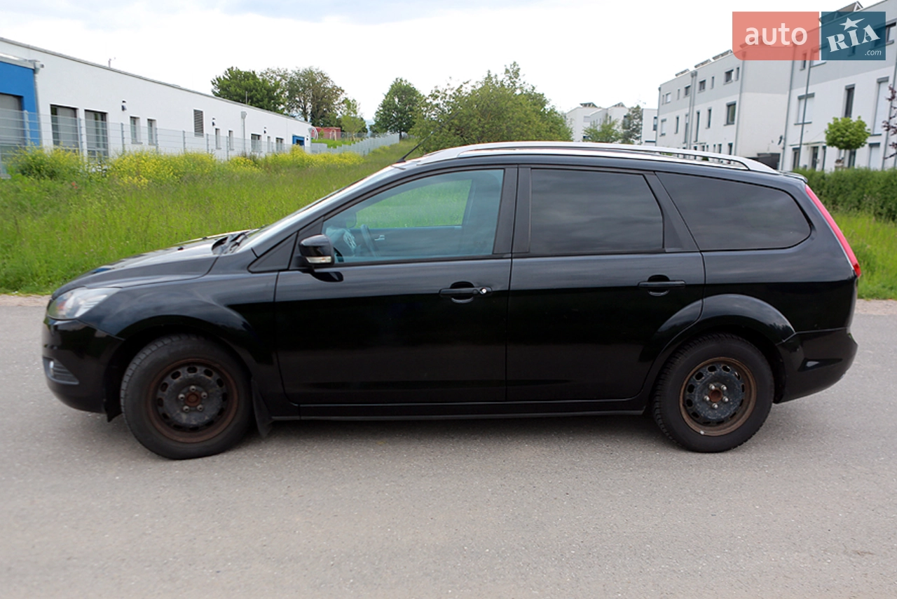 2010 Ford Focus - мініатюра 16