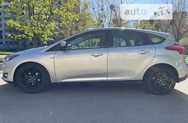 Хэтчбек Ford Focus 2015 в Киеве