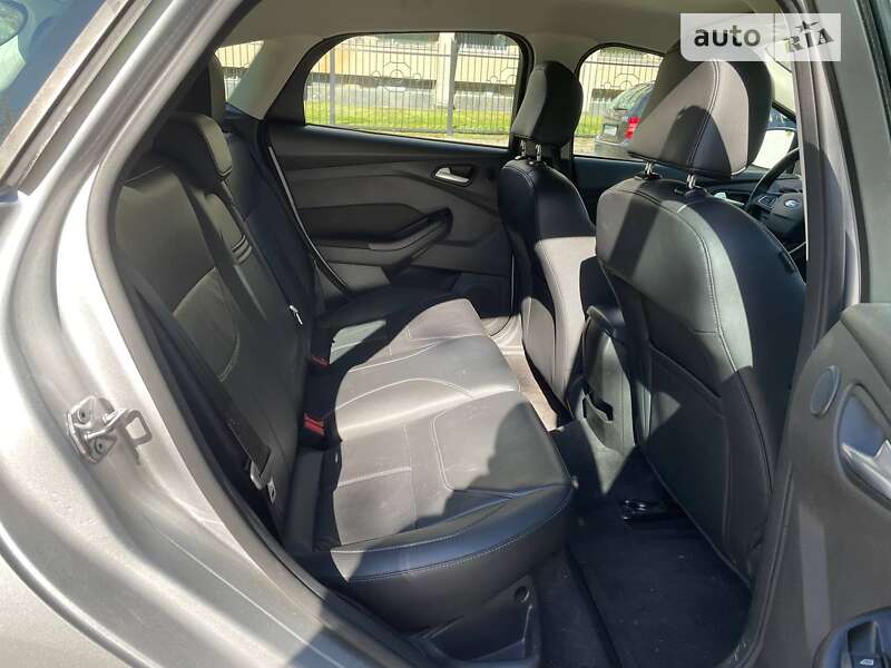 Хэтчбек Ford Focus 2015 в Киеве