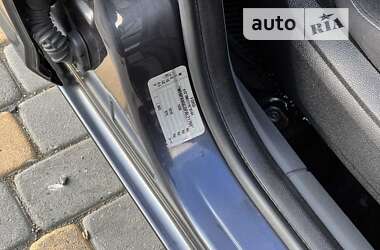 Хэтчбек Ford Focus 2010 в 