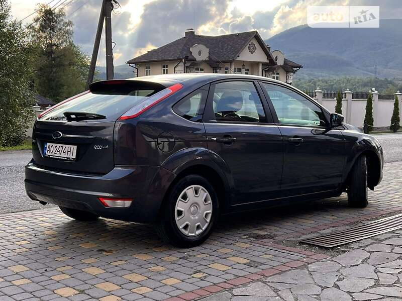 Хэтчбек Ford Focus 2010 в Ужгороде