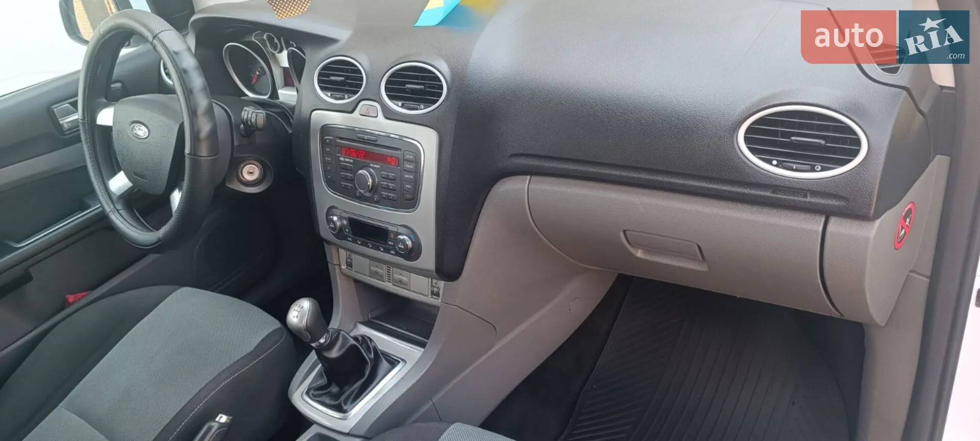 2010 Ford Focus - мініатюра 6