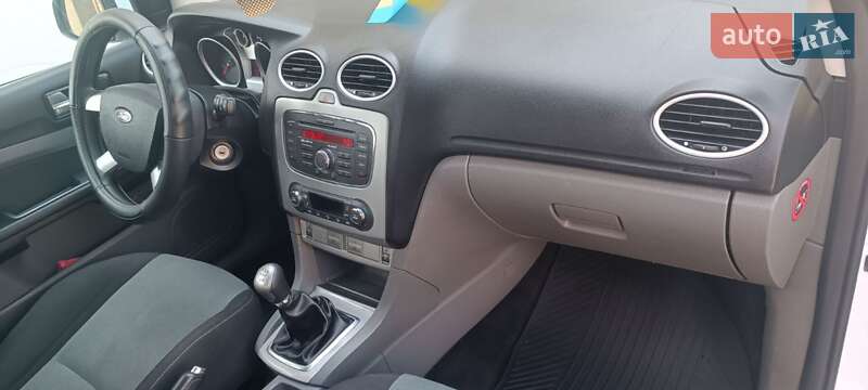 Универсал Ford Focus 2010 в Днепре