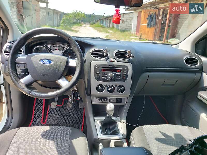 Універсал Ford Focus 2009 в Глухові