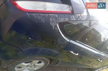 Хэтчбек Ford Focus 2010 в 