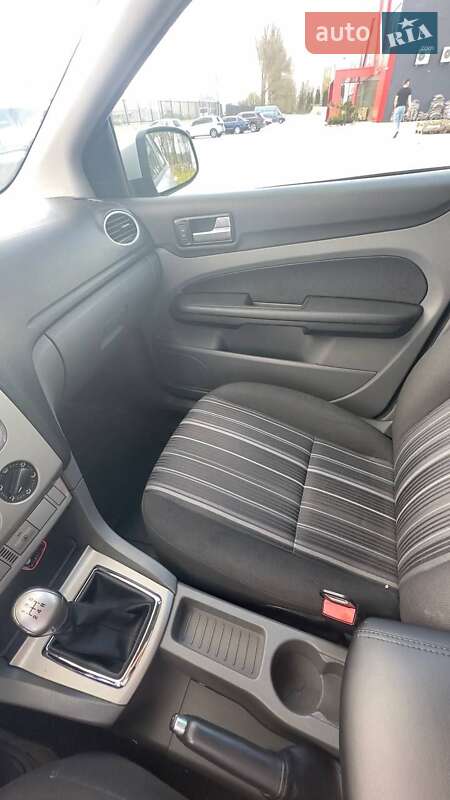 Хэтчбек Ford Focus 2008 в Тернополе