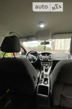 Универсал Ford Focus 2012 в 