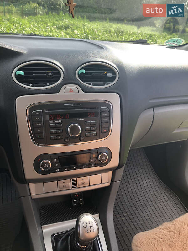 Універсал Ford Focus 2010 в Івано-Франківську