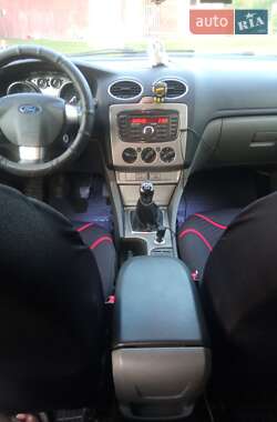 Универсал Ford Focus 2010 в 