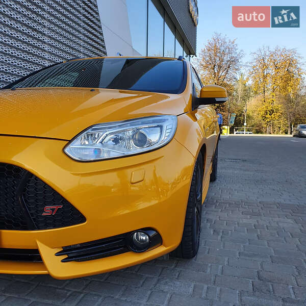Универсал Ford Focus 2012 в Львове