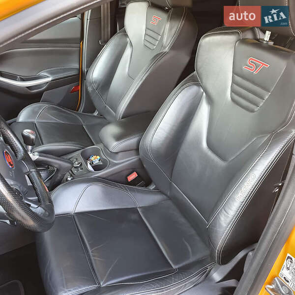 Универсал Ford Focus 2012 в Львове