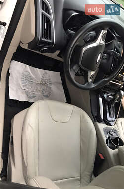 Хэтчбек Ford Focus 2012 в Буске