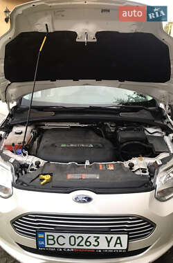 Хэтчбек Ford Focus 2012 в Буске
