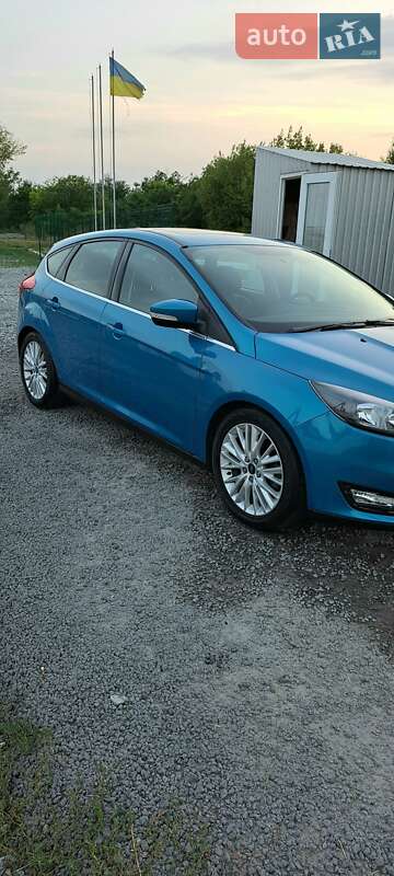 Хэтчбек Ford Focus 2016 в Днепре