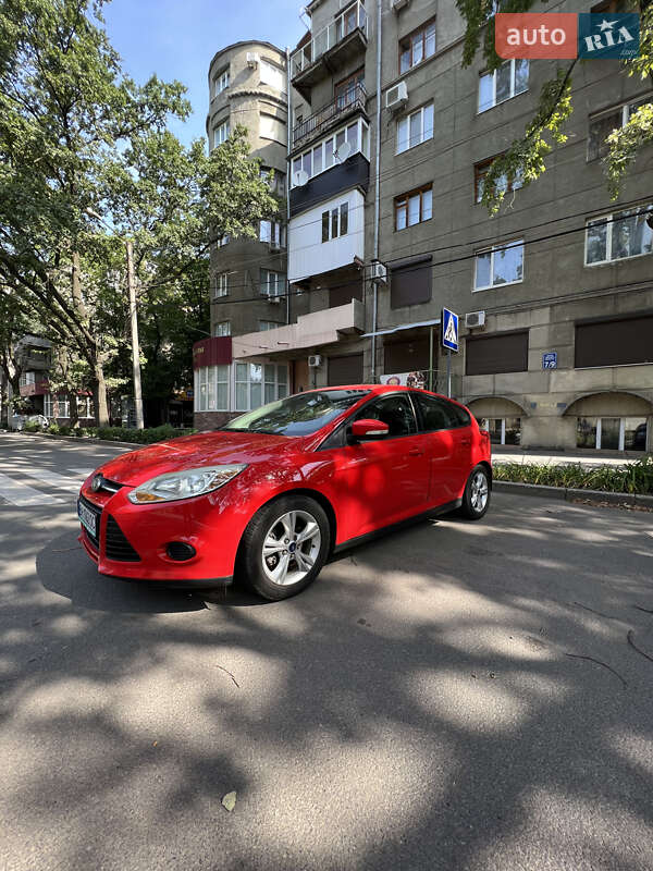 Хэтчбек Ford Focus 2014 в Харькове