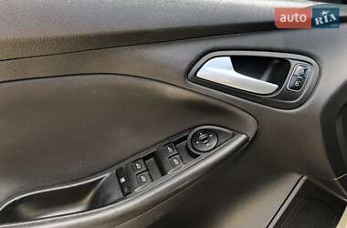 Седан Ford Focus 2015 в Николаеве