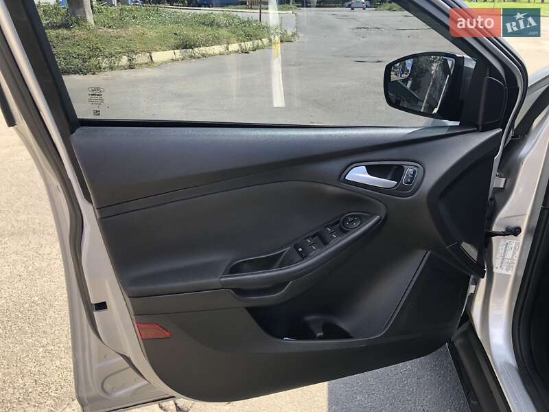 Седан Ford Focus 2015 в Николаеве фото 36 Седан Ford Focus 2015 в Николаеве