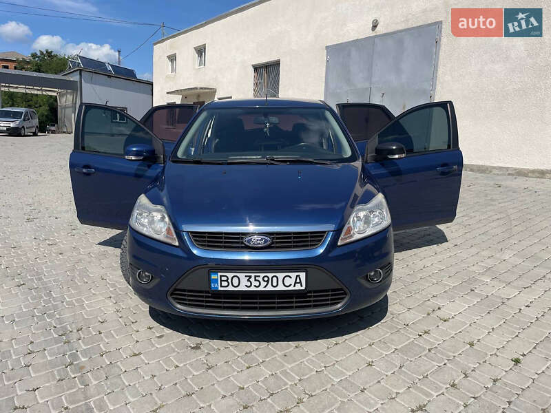 Хэтчбек Ford Focus 2008 в Борщеве