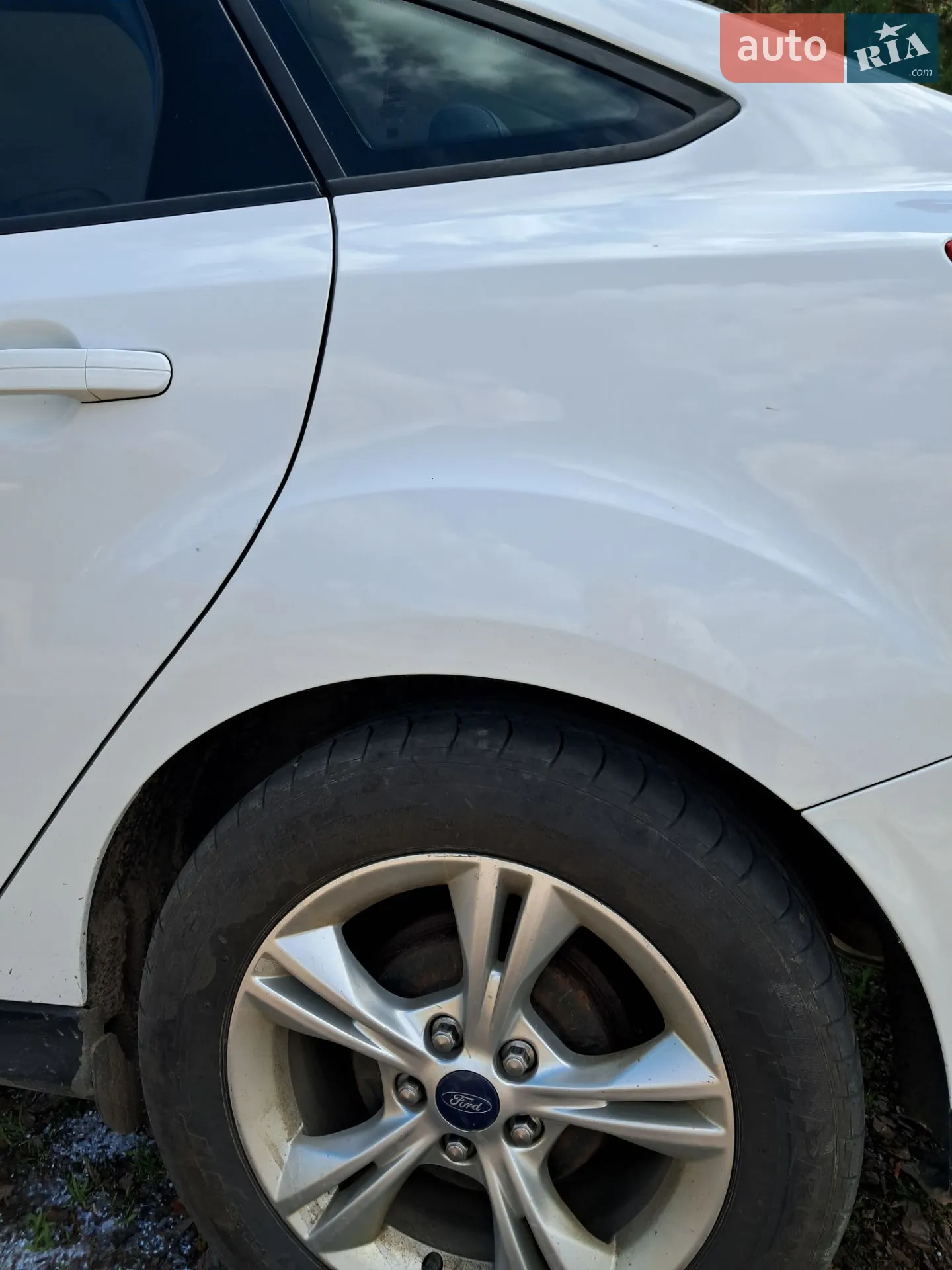 Ford Focus 2014 VIN 1FADP3F28EL249505 фото оголошення 2 з 27