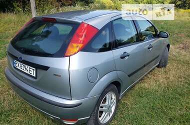 Хэтчбек Ford Focus 2002 в 