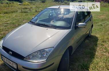 Хэтчбек Ford Focus 2002 в 