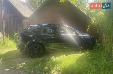 Хэтчбек Ford Focus 2006 в Сваляве