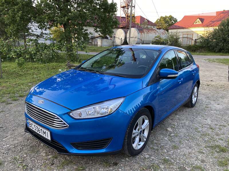 Хетчбек Ford Focus 2015 в  фото Хетчбек Ford Focus 2015 в