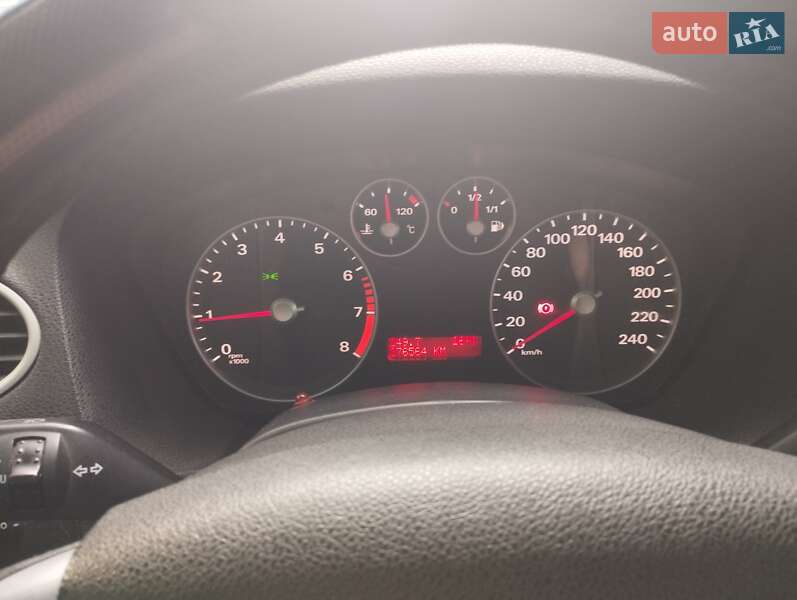 Хэтчбек Ford Focus 2007 в Запорожье