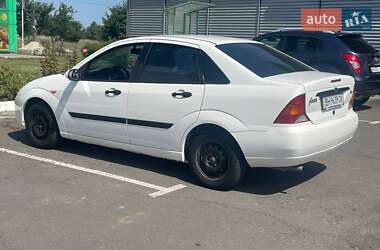 Седан Ford Focus 2001 в Южном