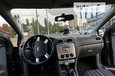Хэтчбек Ford Focus 2008 в 