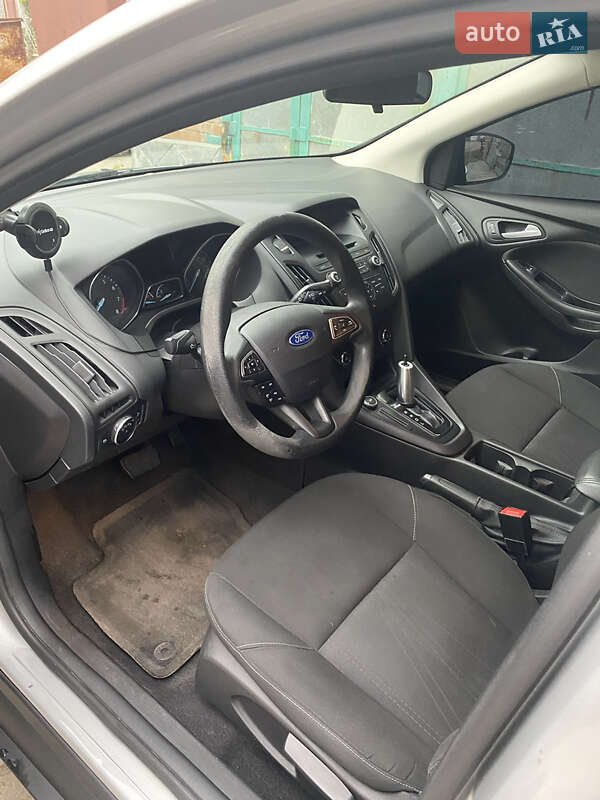 Хэтчбек Ford Focus 2015 в Полтаве фото 5 Хэтчбек Ford Focus 2015 в Полтаве