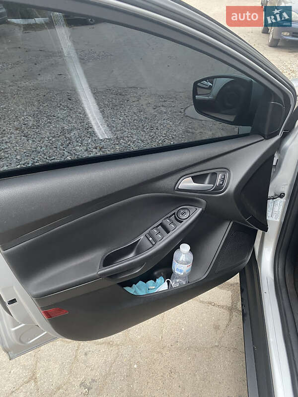 Хэтчбек Ford Focus 2015 в Полтаве фото 6 Хэтчбек Ford Focus 2015 в Полтаве