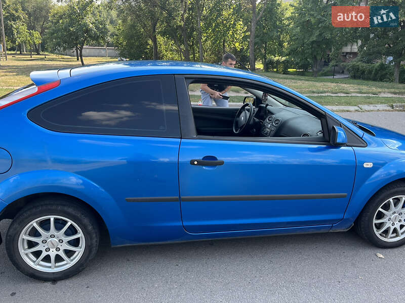 Хетчбек Ford Focus 2006 в Дніпрі фото 4 Хетчбек Ford Focus 2006 в Дніпрі