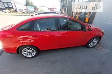 Седан Ford Focus 2015 в 