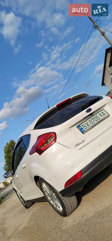 Хэтчбек Ford Focus 2015 в Каменец-Подольском