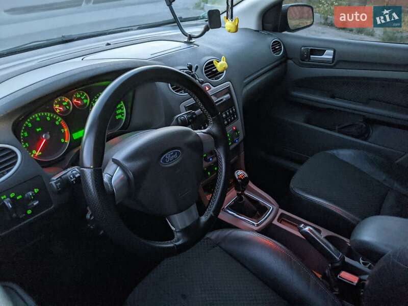 Хетчбек Ford Focus 2006 в Стрию фото 2 Хетчбек Ford Focus 2006 в Стрию