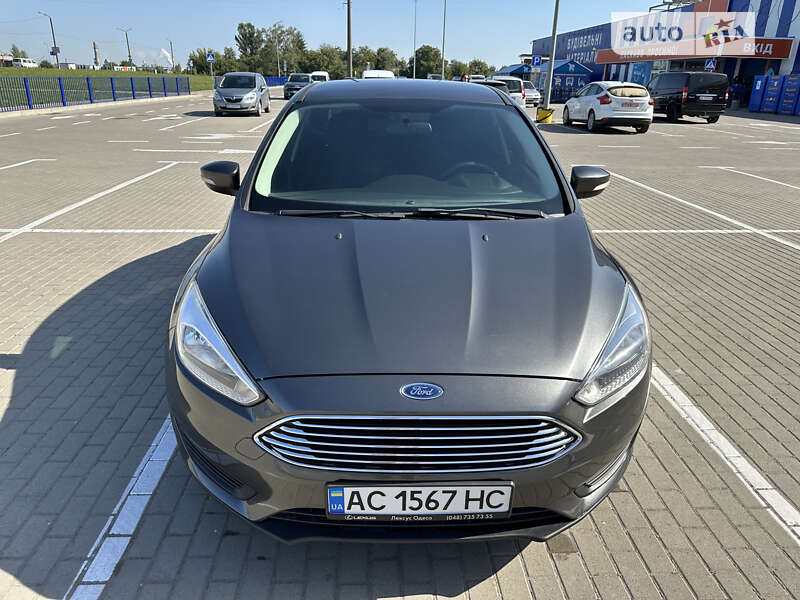 Седан Ford Focus 2017 в 