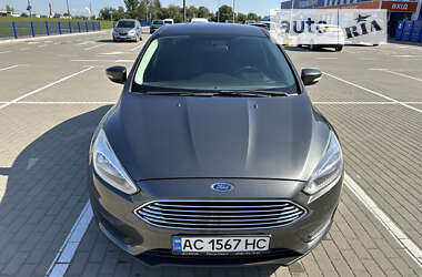 Седан Ford Focus 2017 в 