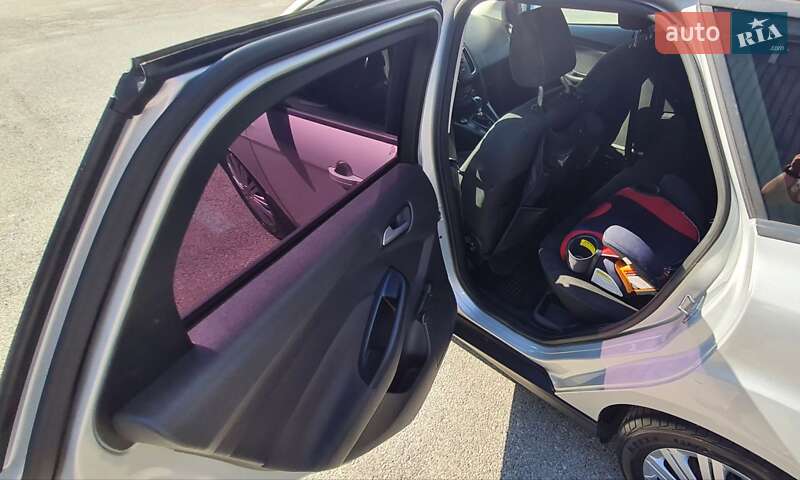 Универсал Ford Focus 2015 в Днепре