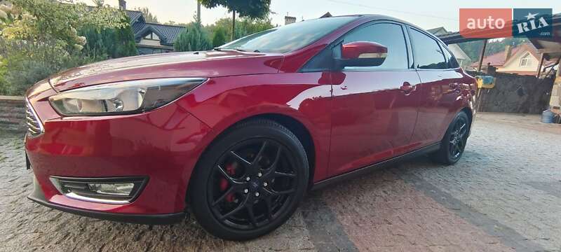 Седан Ford Focus 2015 в Львові