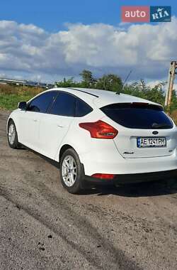 Хэтчбек Ford Focus 2015 в Днепре