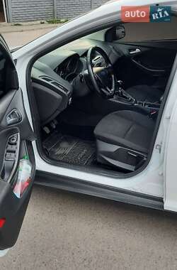 Хэтчбек Ford Focus 2015 в Днепре