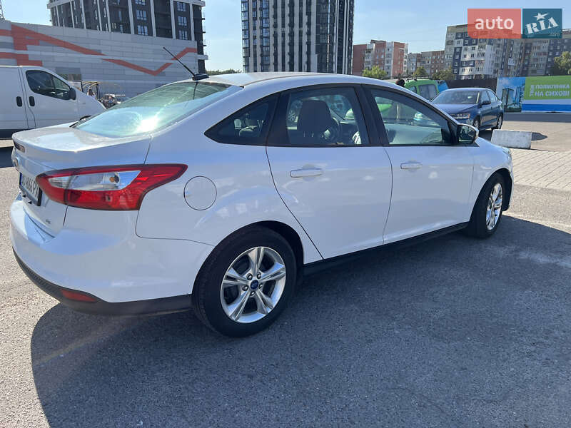 Седан Ford Focus 2013 в Львове