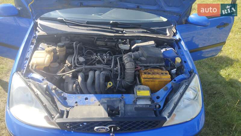 Хэтчбек Ford Focus 2003 в Шостке