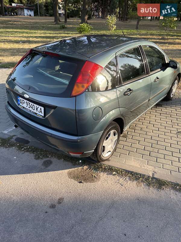 Хэтчбек Ford Focus 2003 в Запорожье