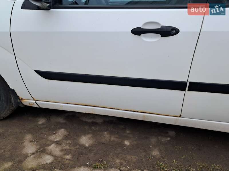 Универсал Ford Focus 2000 в Умани