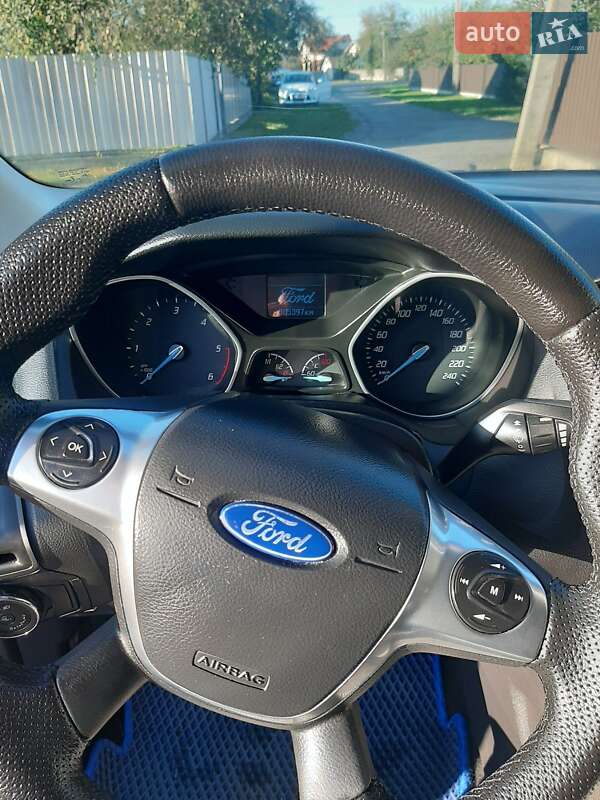 Універсал Ford Focus 2012 в Івано-Франківську