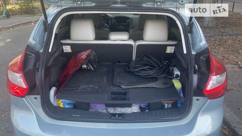 Хэтчбек Ford Focus 2013 в Киеве фото 7 Хэтчбек Ford Focus 2013 в Киеве
