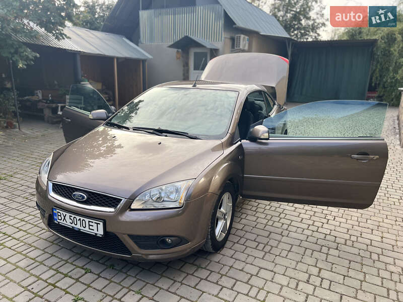 Кабриолет Ford Focus 2007 в Каменец-Подольском